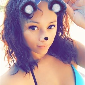 Meet your Posher, Veronica